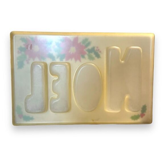 Vintage Plastic Noel Christmas Holiday Serving Tray - Picture 2 of 3